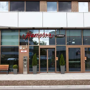 Hampton By Hilton Center East Munich